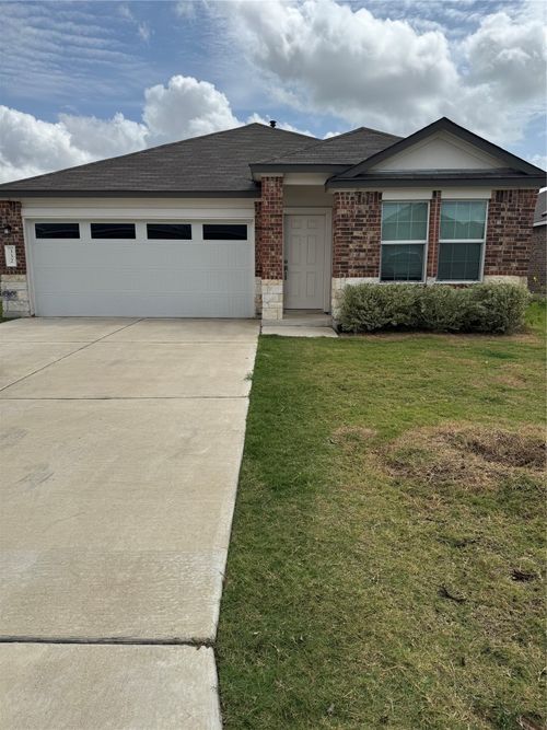 332 Escondido Cir, San Marcos, TX, 78666-4582 | Card Image