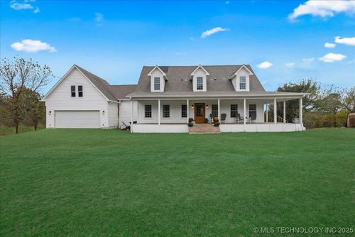 6560 S 241st West Ave, Sand Springs, OK, 74063-6455 | Card Image