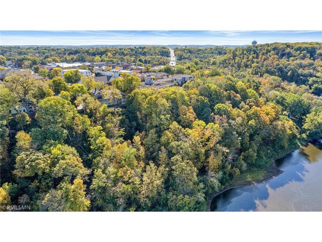 305 A River St, House other with 8 bedrooms, 9 bathrooms and 3 parking in OSCEOLA WI | Image 6
