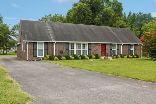 8024 Regency Dr, Nashville, TN, 37221-1827 | Card Image