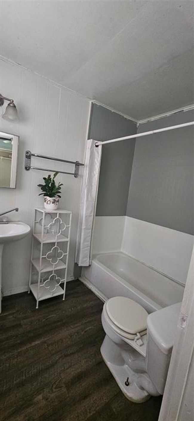 A - 6 Pines Rd, Home with 2 bedrooms, 1 bathrooms and null parking in New Caney TX | Image 14