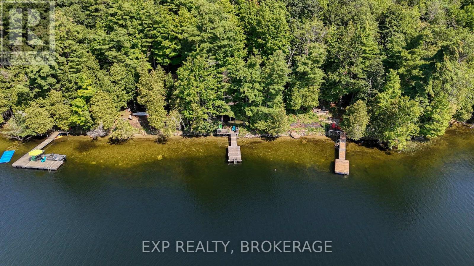Residential in Frontenac (Frontenac South) 3