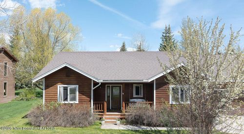 865 Seneca Ln, Jackson, WY, 83001-8475 | Card Image
