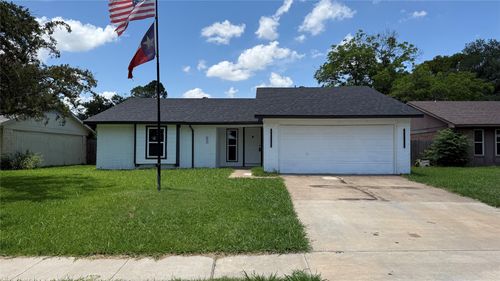 633 Stroud Ln, Garland, TX, 75043-5445 | Card Image