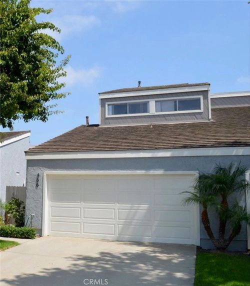 466 Broderick Way, Port Hueneme, CA, 93041-2105 | Card Image