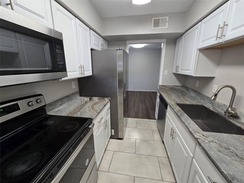 apt-d-5628 Birchmont Dr, Houston, TX, 77091-4923 | Card Image