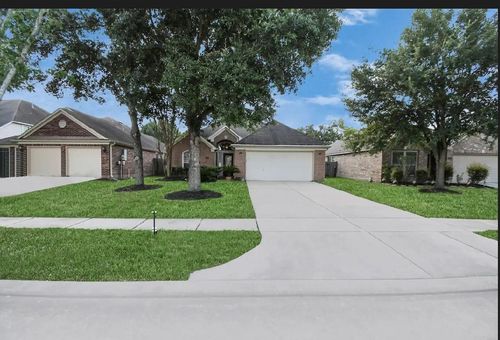 2610 Silverton Bnd, Rosenberg, TX, 77471-2675 | Card Image