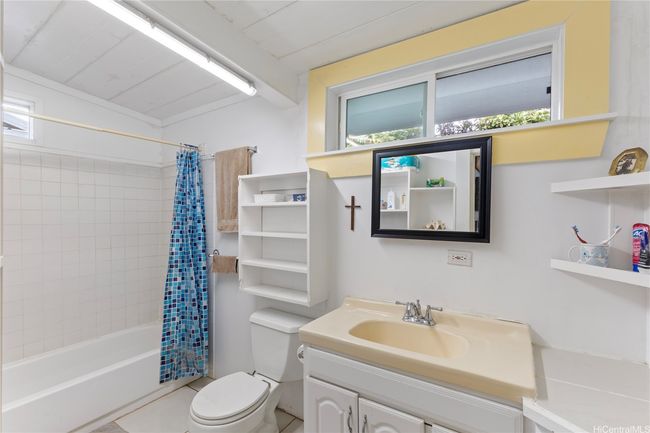 2 - 99-139 Napuanani Rd, House other with 1 bedrooms, 1 bathrooms and 2 parking in Aiea HI | Image 6