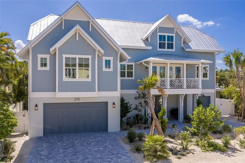 215 Sycamore Ave, ANNA MARIA, FL, 34216 | Card Image