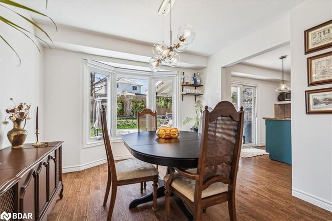 3193 Greenbough Cres, House other with 3 bedrooms, 3 bathrooms and 3 parking in Burlington ON | Image 8