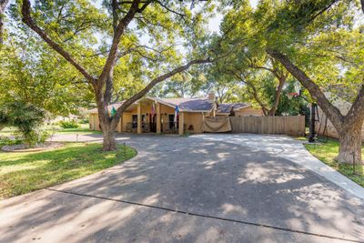 301 Stewart Street, House other with 3 bedrooms, 2 bathrooms and null parking in Meadowlakes TX | Image 1