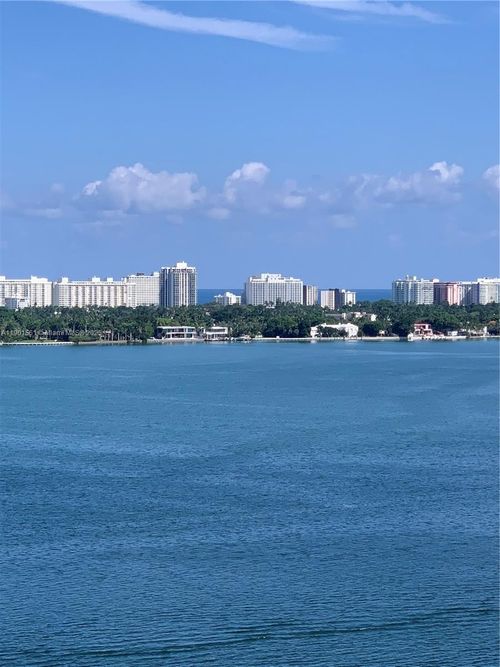 apt-1906-7601 E Treasure Dr, North Bay Village, FL, 33141-4367 | Card Image