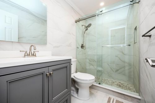 apt-5a-10 Harbour Ln, Oyster Bay, NY, 11771-2728 | Card Image