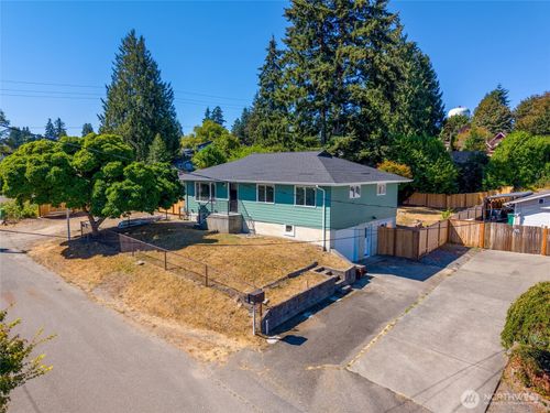 7414 Highland Dr, Everett, WA, 98203-5725 | Card Image