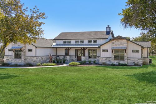 132 Wood Valley Dr, Adkins, TX, 78101-2712 | Card Image