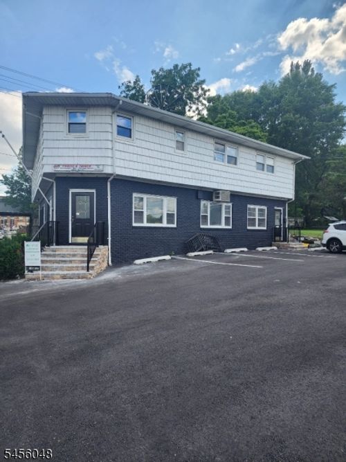 400 Seaton Ave, Roselle Park, NJ, 07204-1518 | Card Image