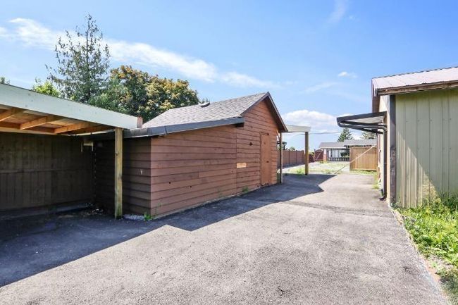 7526 Lickman Rd, House other with 5 bedrooms, 4 bathrooms and null parking in Chilliwack BC | Image 14
