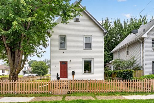 2310 11th Avenue B Avenue, Moline, IL, 61265 | Card Image