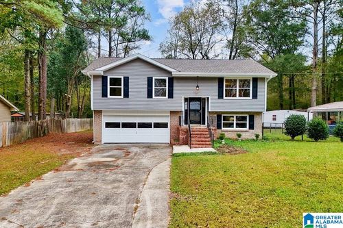 2116 Gaylewood Dr, Bessemer, AL, 35022-4929 | Card Image