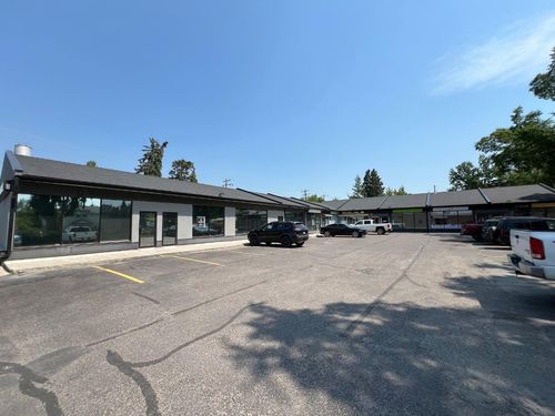 104 3 Ave Se, High River, AB, T1V1G3 | Card Image