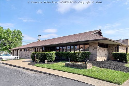 317 5th Ave, South Charleston, WV, 25303-1224 | Card Image