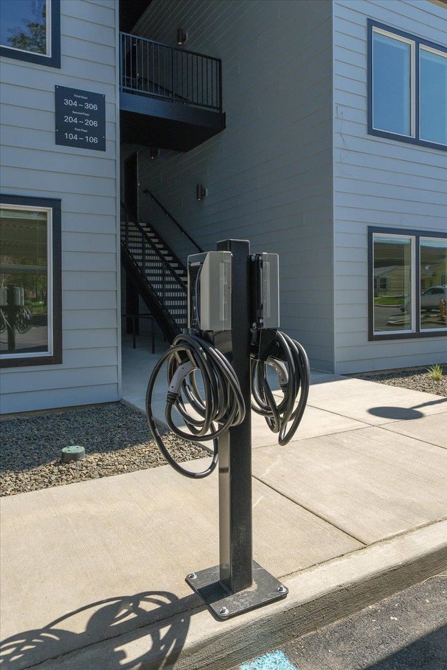 505 E Hawthorne Rd, Home with 0 bedrooms, 0 bathrooms and 29 parking in Spokane WA | Image 17