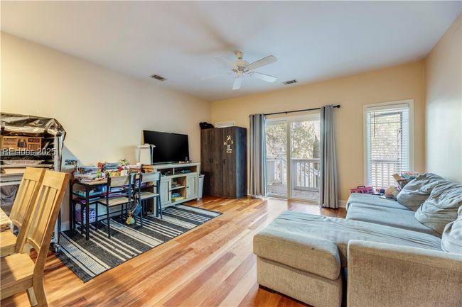 APT-206 - 206 Yacht Cove Dr, Condo with 3 bedrooms, 3 bathrooms and null parking in Hilton Head Island SC | Image 4