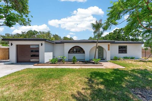 6196 44th Ave N, Kenneth City, FL, 33709-5153 | Card Image