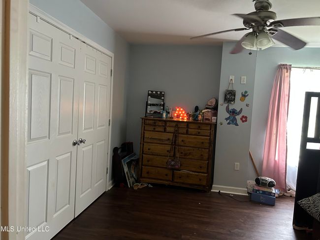 hb bedroom | Image 11