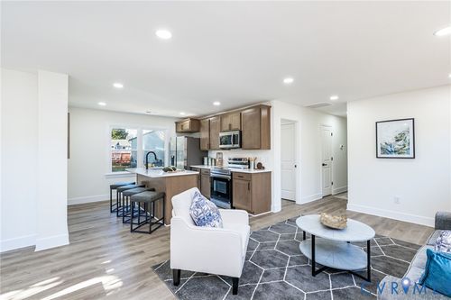 20100 Woodpecker Rd, South Chesterfield, VA, 23803-2538 | Card Image