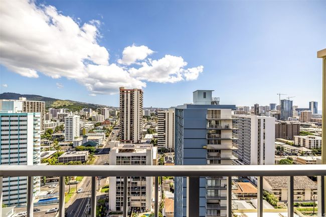 PHA - 1111 Wilder Ave, Condo with 2 bedrooms, 2 bathrooms and 1 parking in Honolulu HI | Image 23