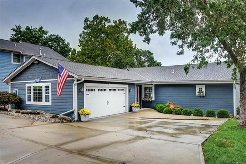 28 Y St, Lake Lotawana, MO, 64086-9743 | Card Image
