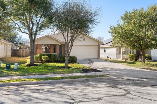 211 Tolcarne Dr, Hutto, TX, 78634-5564 | Card Image