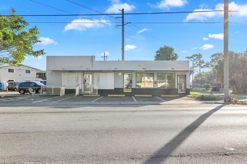 748 Nw 22nd Rd, Fort Lauderdale, FL, 33311-6839 | Card Image