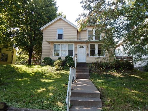 415 E 7th St, Davenport, IA, 52803-5508 | Card Image
