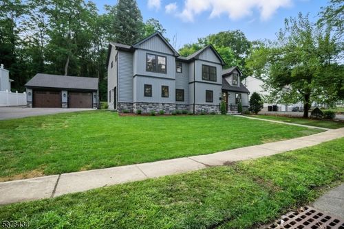 51 Southwynde Dr, Denville, NJ, 07834-2043 | Card Image