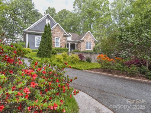 69 Benhurst Ct, Hendersonville, NC, 28791-7803 | Card Image