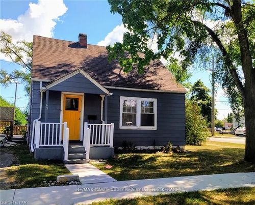 63 Leeper St, St. Catharines, ON, L2S2N1 | Card Image