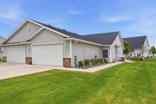 186-186 Beacon Harbor Cir, East Moline, IL, 61244-1471 | Card Image