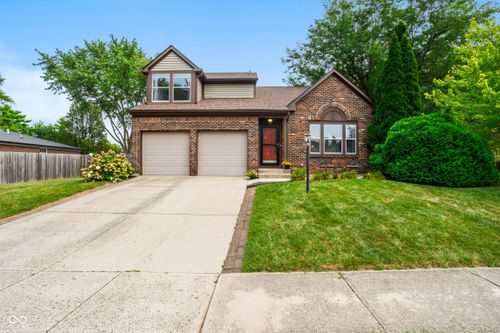 12031 Colbarn Dr, Fishers, IN, 46038-1339 | Card Image