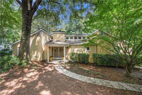 4321 King Springs Rd Se, smyrna, GA, 30082-4215 | Card Image