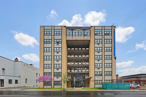 206-340 Main St, Melrose, MA, 02176 | Card Image