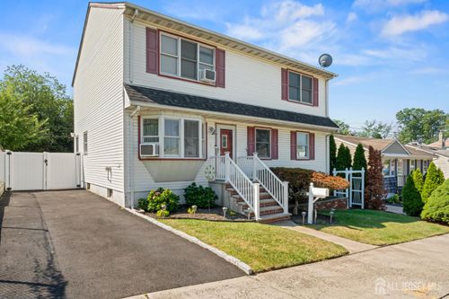 1 Olive St, Fords, NJ, 08863-2218 | Card Image
