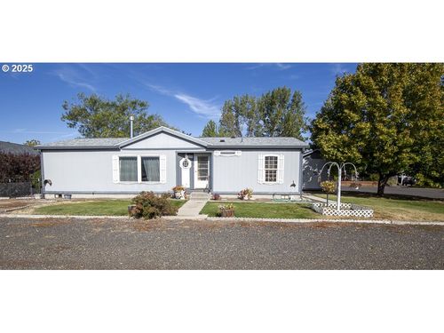 10704 White Birch Ln, Island City, OR, 97850-4031 | Card Image
