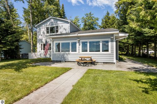 14455 Birch Pointe Dr, Kewadin, MI, 49648-9087 | Card Image