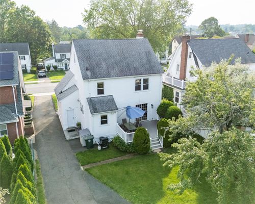 17 Austin Pl, Port Chester, NY, 10573-2701 | Card Image