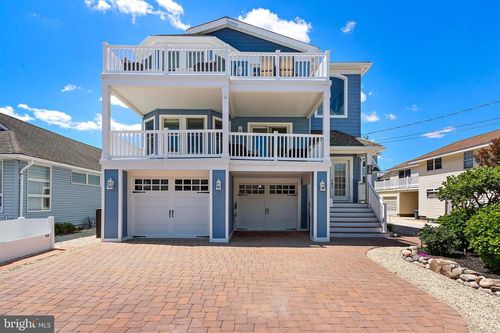 38 N 10th St, Surf City, NJ, 08008-5344 | Card Image