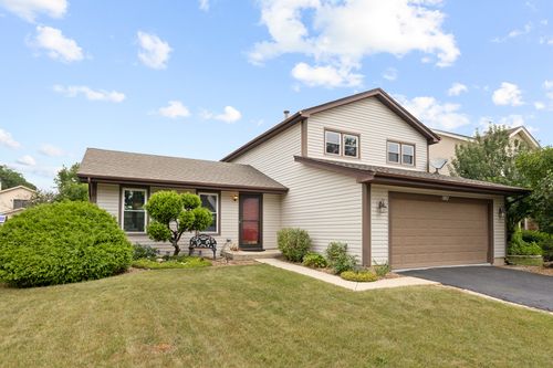 1842 Hawk Ln, Elk Grove Village, IL, 60007-6905 | Card Image
