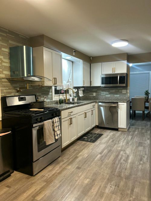 2521 Geele Ave, Sheboygan, WI, 53083-4456 | Card Image