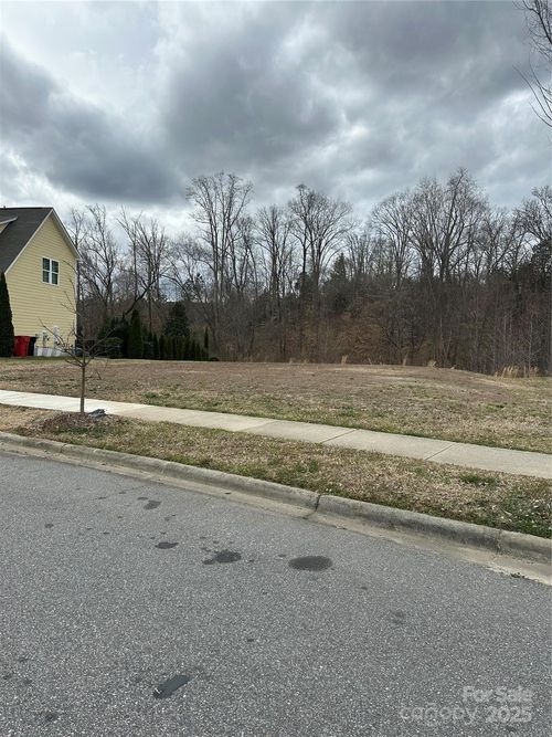 13713 Helen Benson Blvd, Davidson, NC, 28036-8949 | Card Image